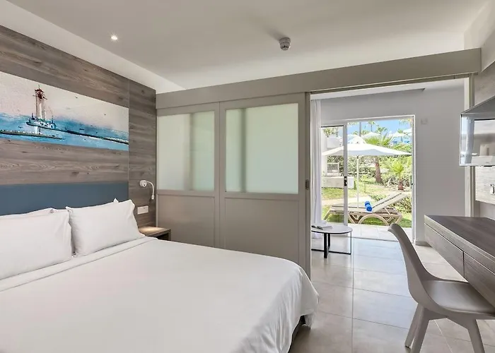 Szálloda Atlantica Sungarden Ajía Nápa